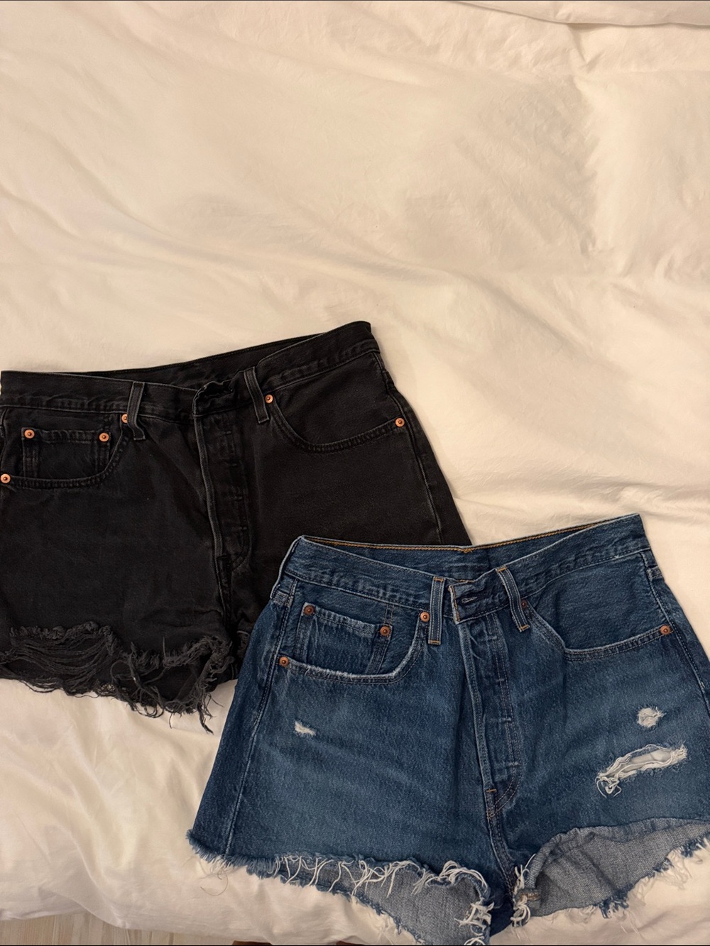 Levi’s 501 shorts 2 pairs size 30 jean Levi’s 501 shorts nice black & blue denim